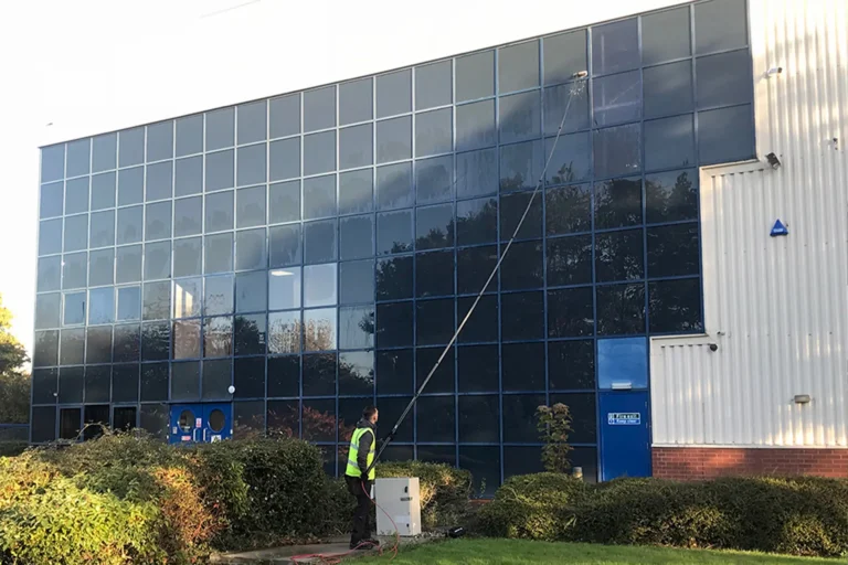 Commercial window cleaning specialist Bishops Cleeve